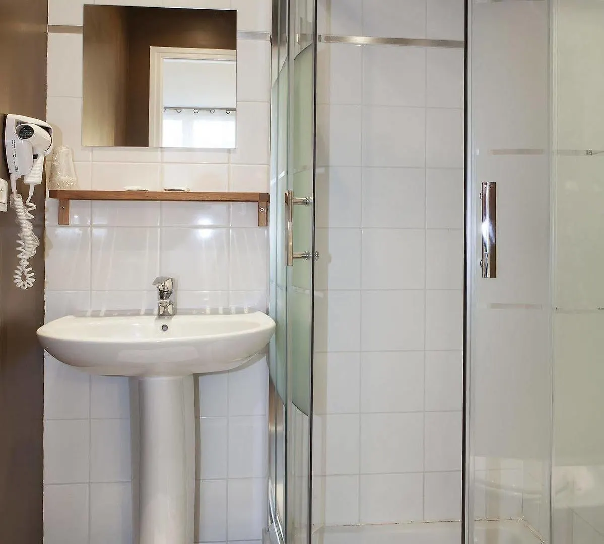 Le Myosotis Hotell Paris 2*,